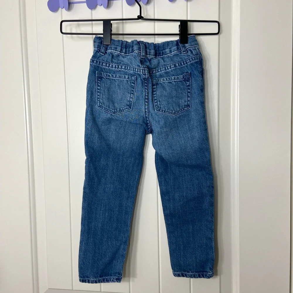 Baby GAP girl’s medium wash denim floral embroidered girlfriend jeans‎ 4 years